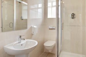 Bathrooms at Le Château de Warsy
