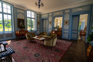 Inside Le Château de Warsy